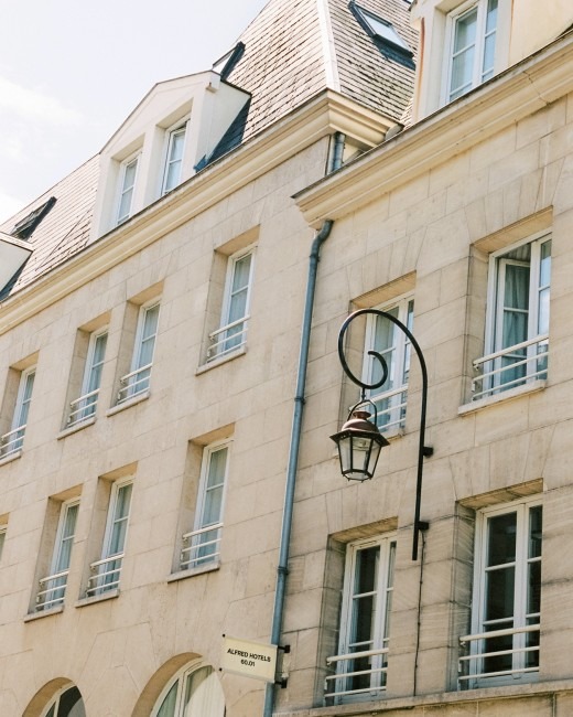 Lire la suite à propos de l’article La ruche de ALFRED Hôtel de Compiègne